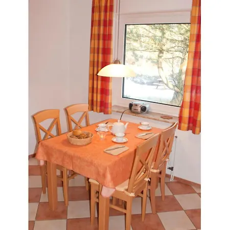 Pleasant In Sueddorf Apartament